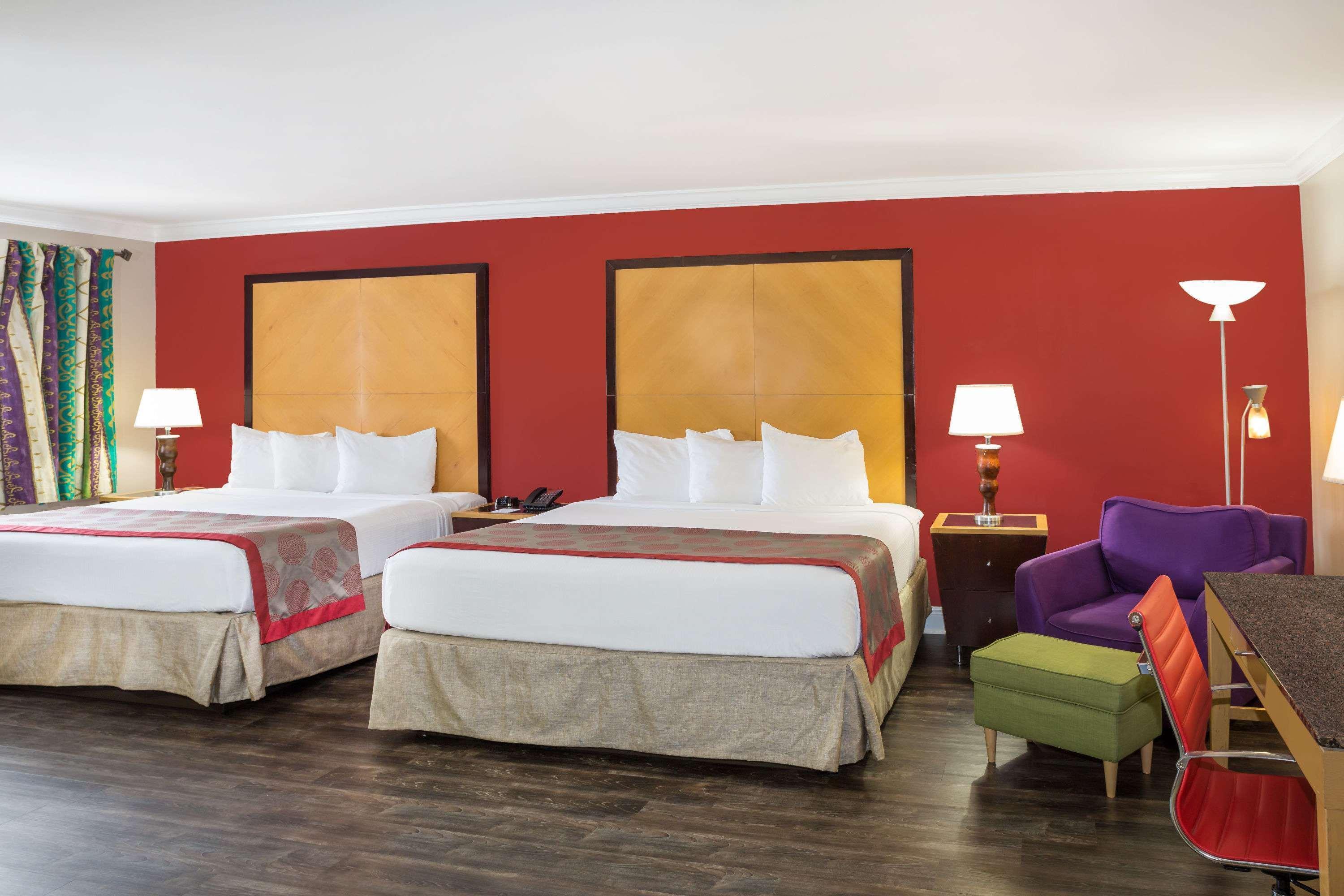 รามาดา บาย วินด์แฮม ไมอามี สปริง/ไมอามี อินเตอร์เนชั่นแนล แอร์พอร์ต Hotel Miami Springs ภายนอก รูปภาพ