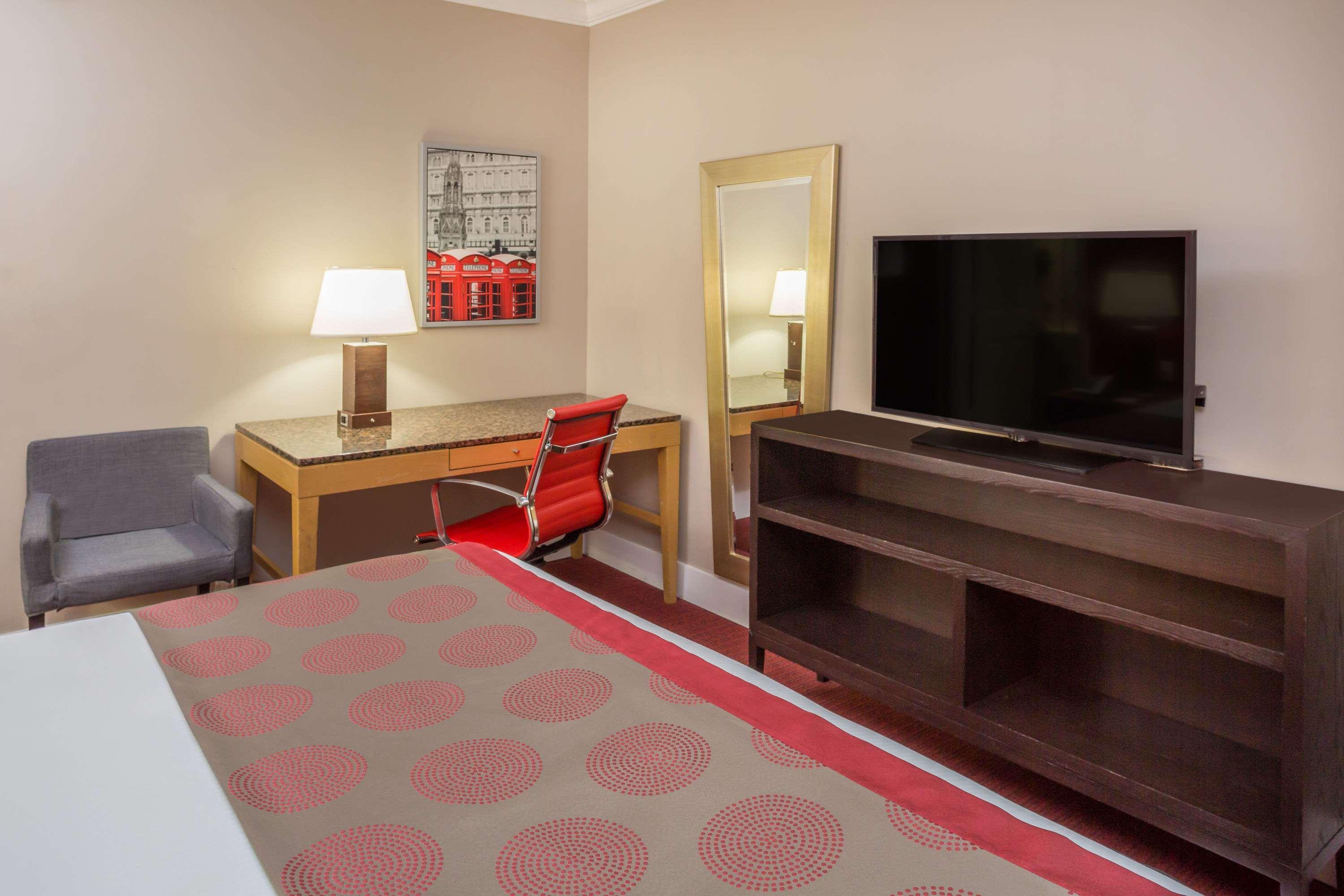 รามาดา บาย วินด์แฮม ไมอามี สปริง/ไมอามี อินเตอร์เนชั่นแนล แอร์พอร์ต Hotel Miami Springs ภายนอก รูปภาพ