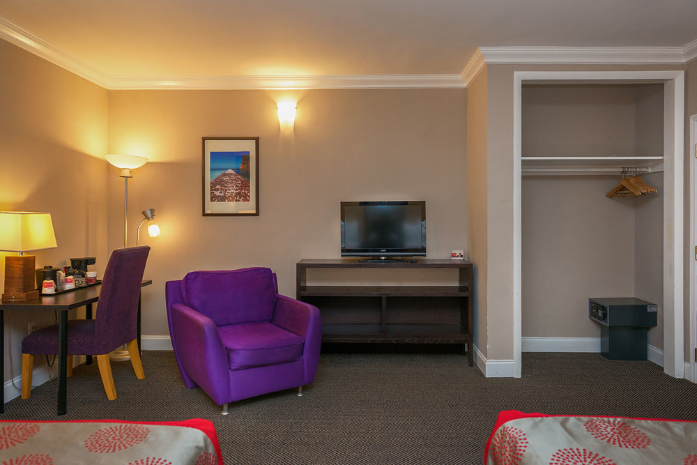 รามาดา บาย วินด์แฮม ไมอามี สปริง/ไมอามี อินเตอร์เนชั่นแนล แอร์พอร์ต Hotel Miami Springs ภายนอก รูปภาพ